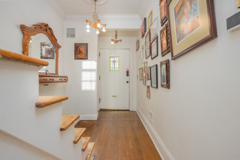 32 Deerfield Avenue Photo 2