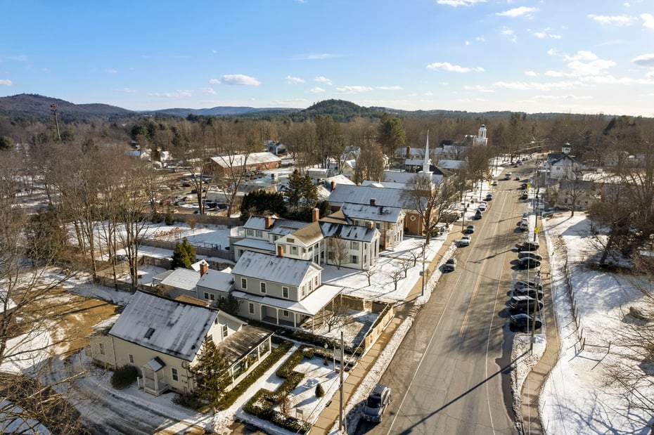4 Main Street Photo 36