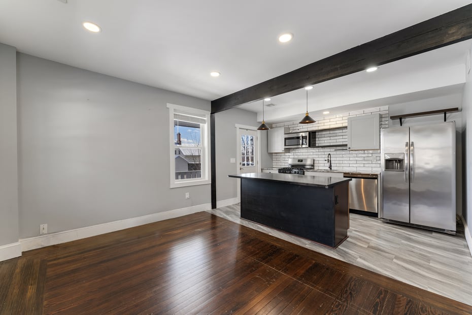 17 White Avenue Photo 6