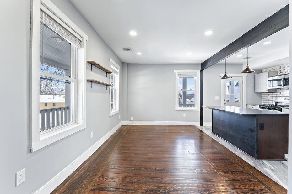17 White Avenue Photo 5