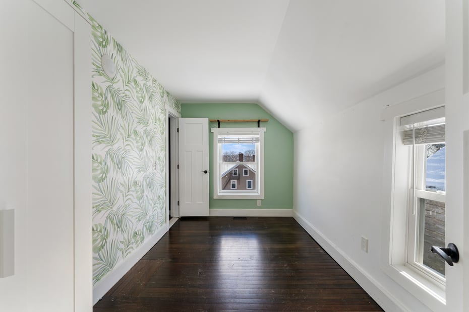 17 White Avenue Photo 11