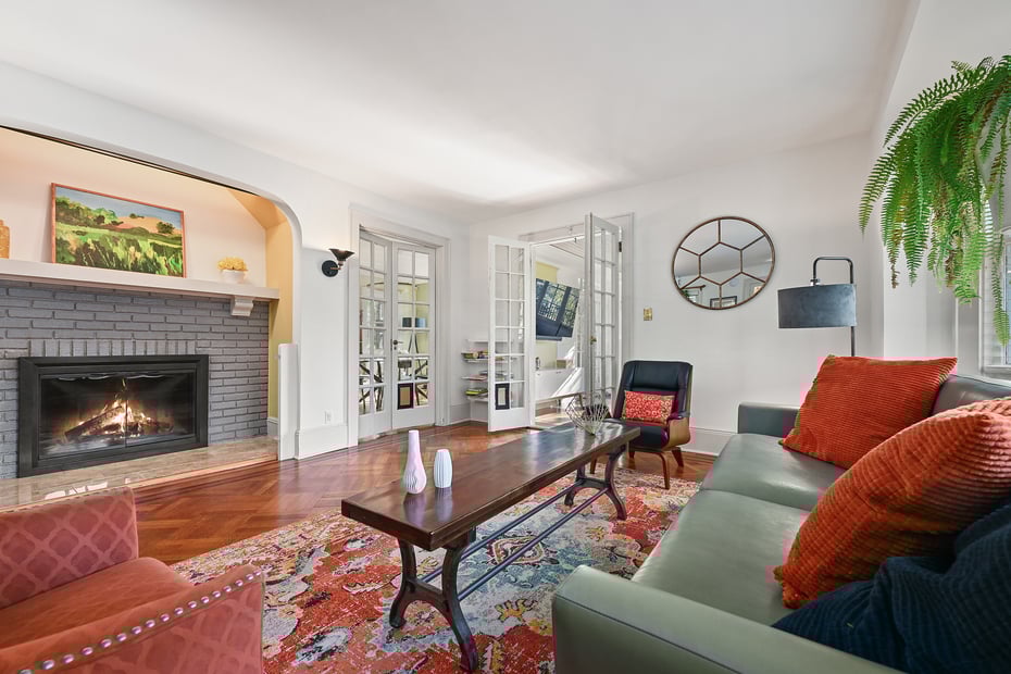 147 Lorraine Avenue Photo 3