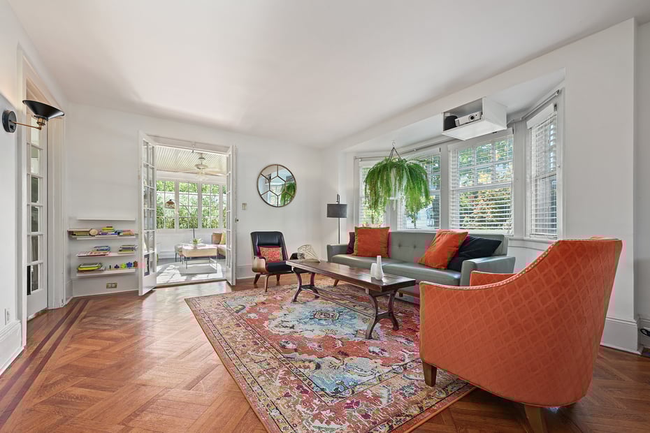 147 Lorraine Avenue Photo 5