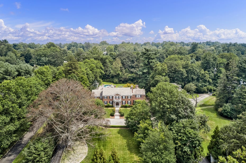 8 Cooper Road Photo 2