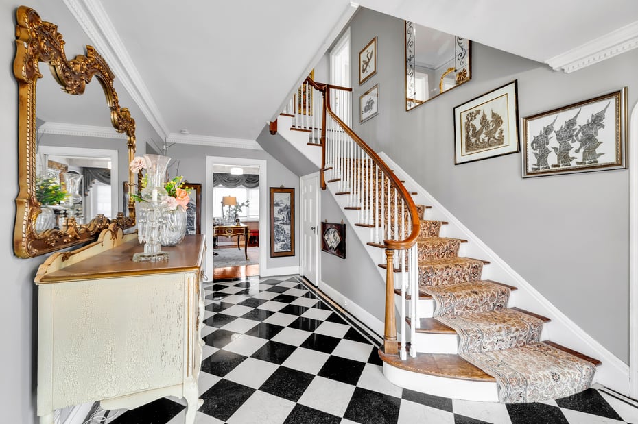 1209 Westover Road Photo 3