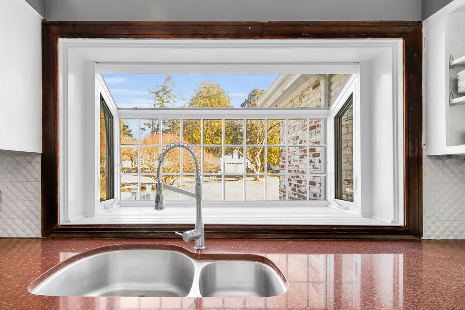 1209 Westover Road Photo 8