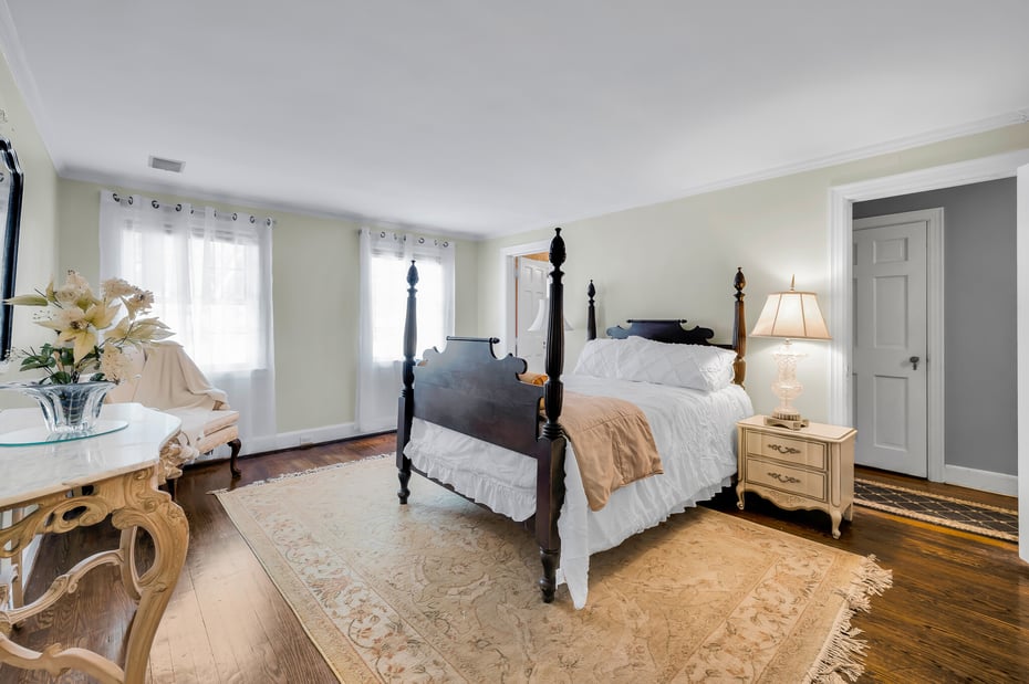 1209 Westover Road Photo 12