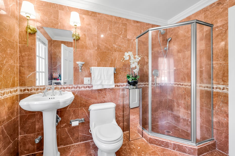 1209 Westover Road Photo 14