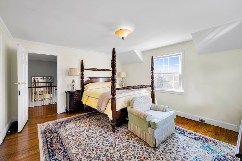 1209 Westover Road Photo 15