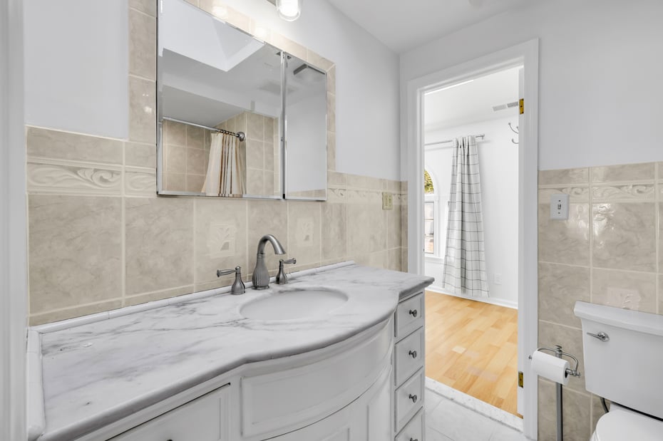 1209 Westover Road Photo 20