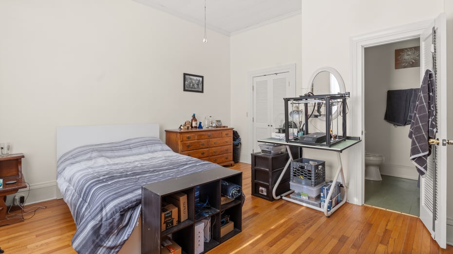 465 Chapel St Photo 6