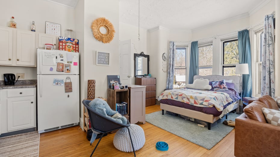 465 Chapel St Photo 15