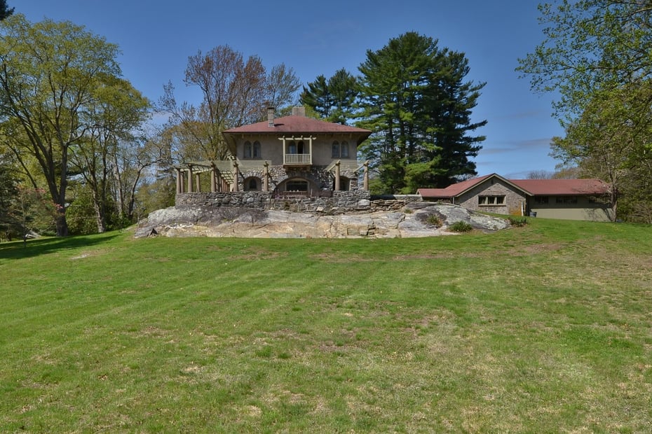 7 Old Depot Road Photo 2