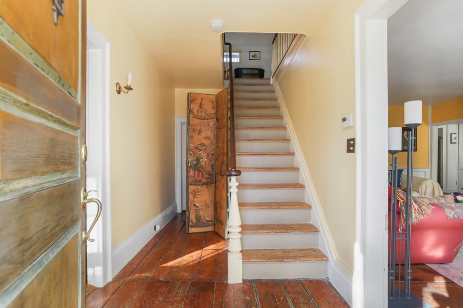 5 Lakeside Drive Photo 3