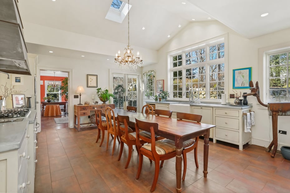 5 Lakeside Drive Photo 9