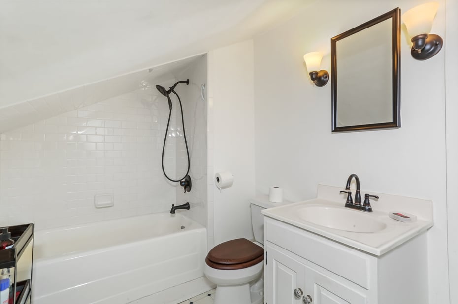 5 Lakeside Drive Photo 23