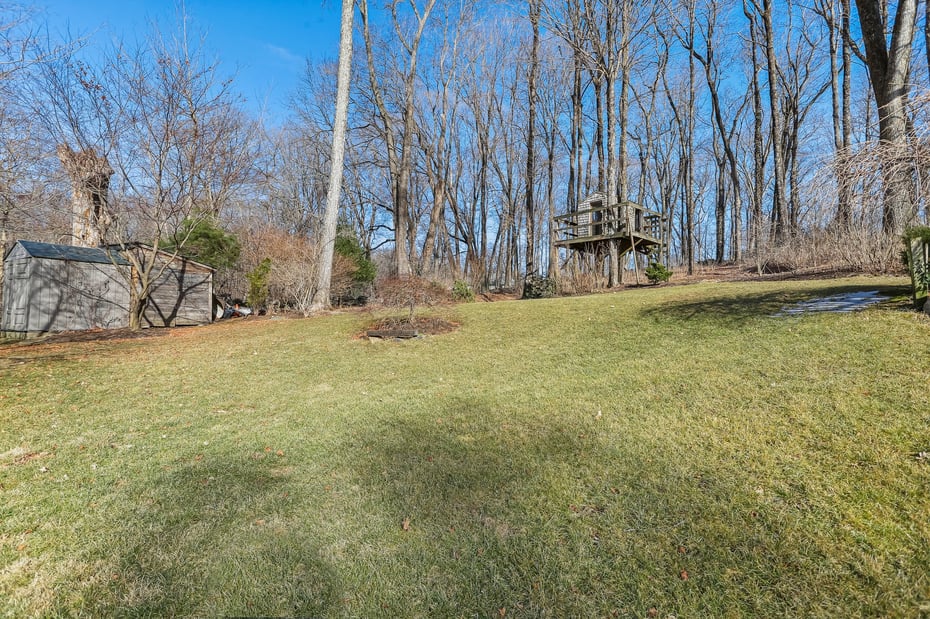 5 Lakeside Drive Photo 29