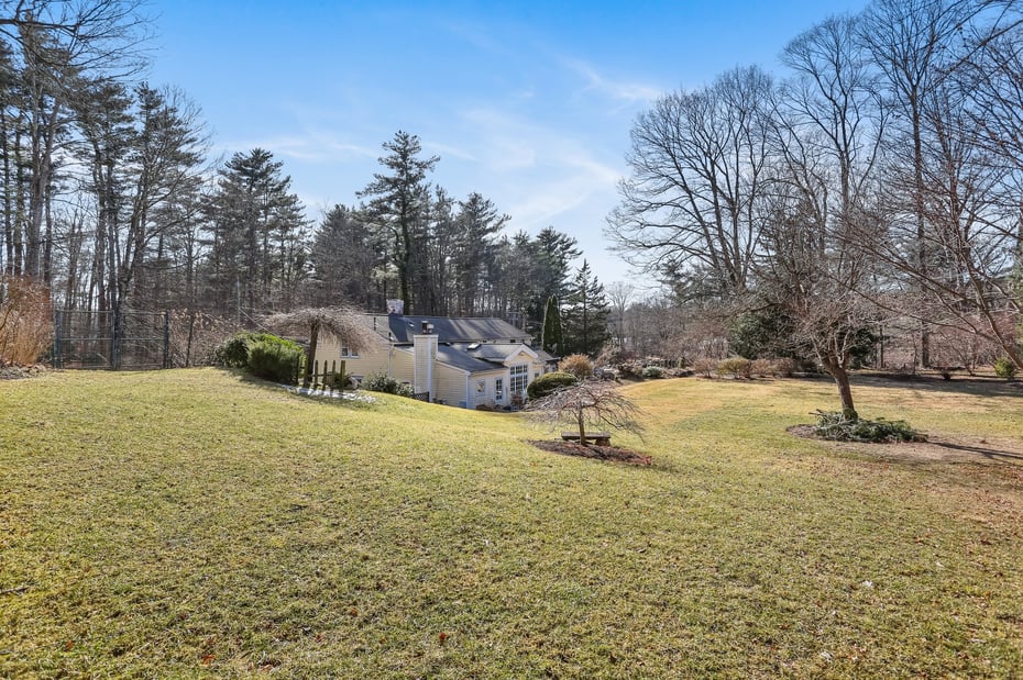 5 Lakeside Drive Photo 30