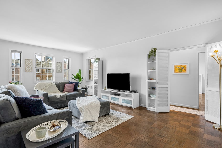 16 N Chatsworth Avenue  #603 Photo 9