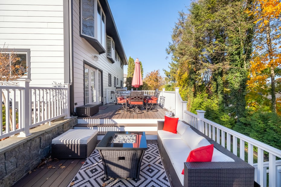 6 Hubbard Circle Photo 32