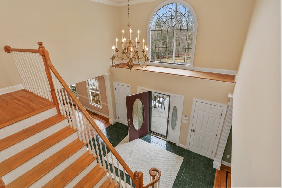 10 Pheasant Lane Photo 18