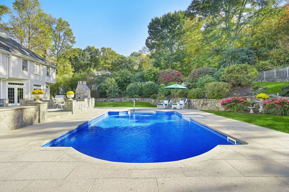 10 Pheasant Lane Photo 33