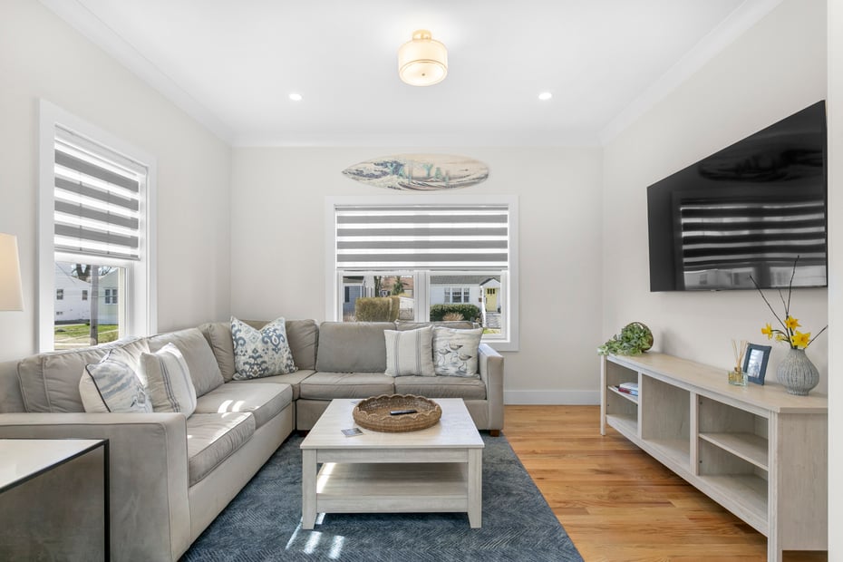 12 Sandy Way Photo 9