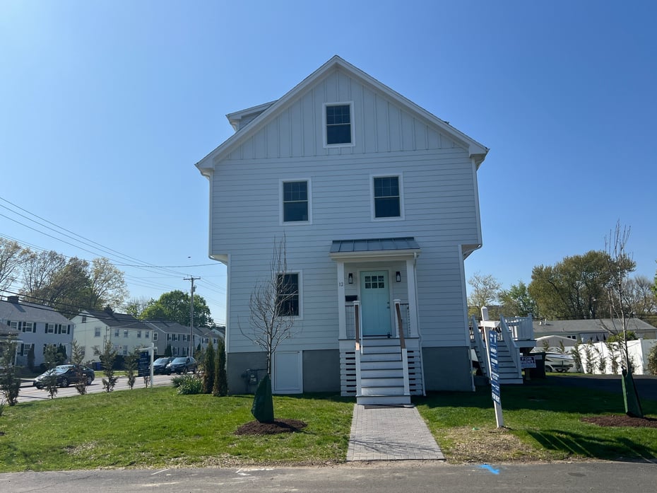 12 Sandy Way Photo 32