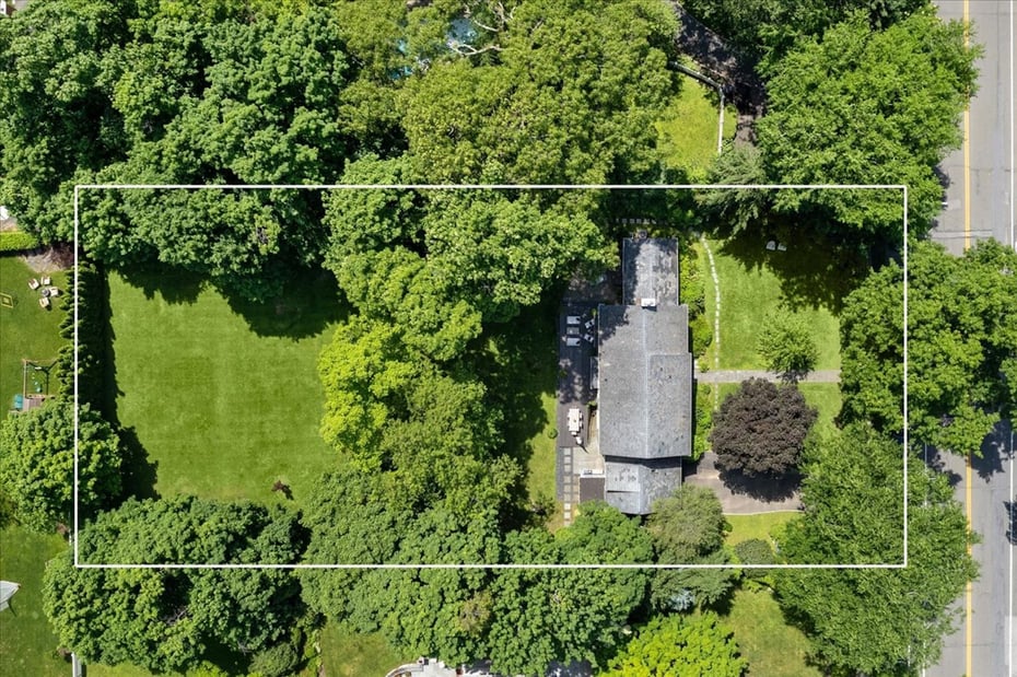 59 Larchmont Avenue Photo 31