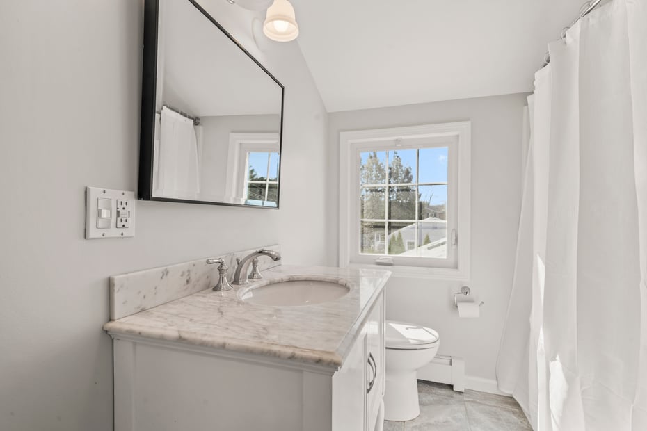 7 Armstrong Road Photo 25
