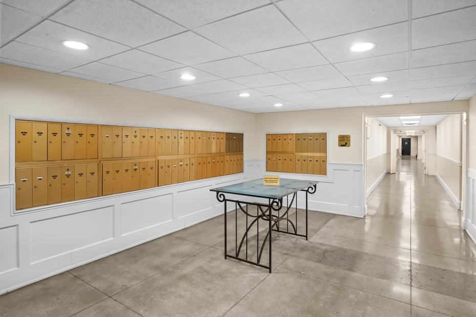 1 Bronxville Road  #2E Photo 16