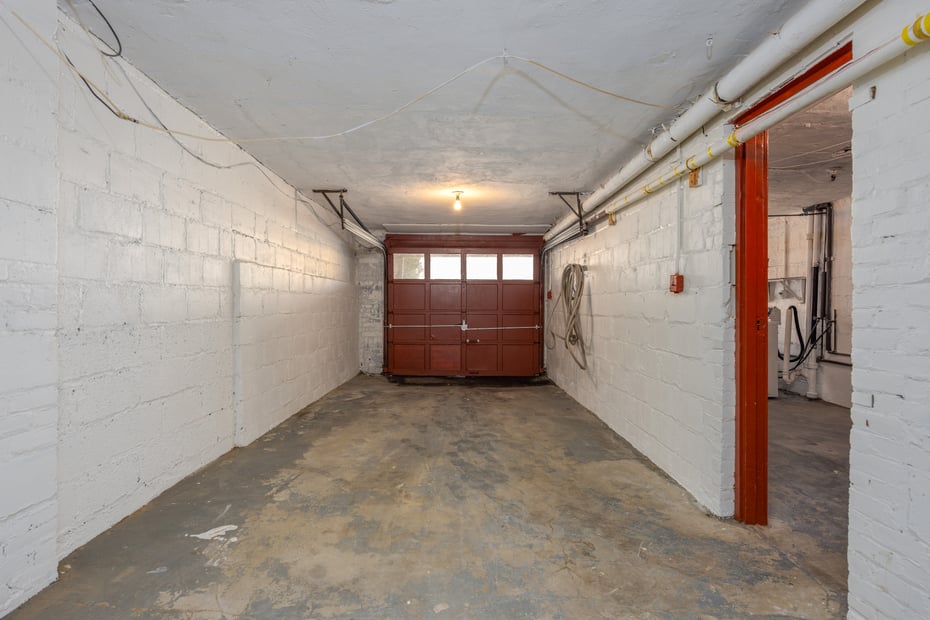 10 Center Knolls Photo 26