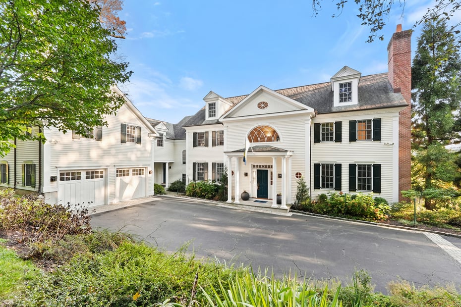 2 Belmont Drive Photo 1