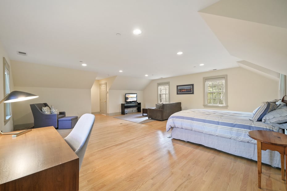 2 Belmont Drive Photo 30