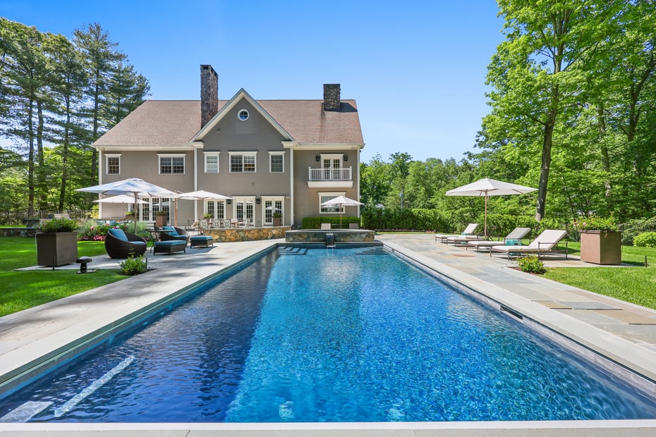180 Bayberry Road Photo 2