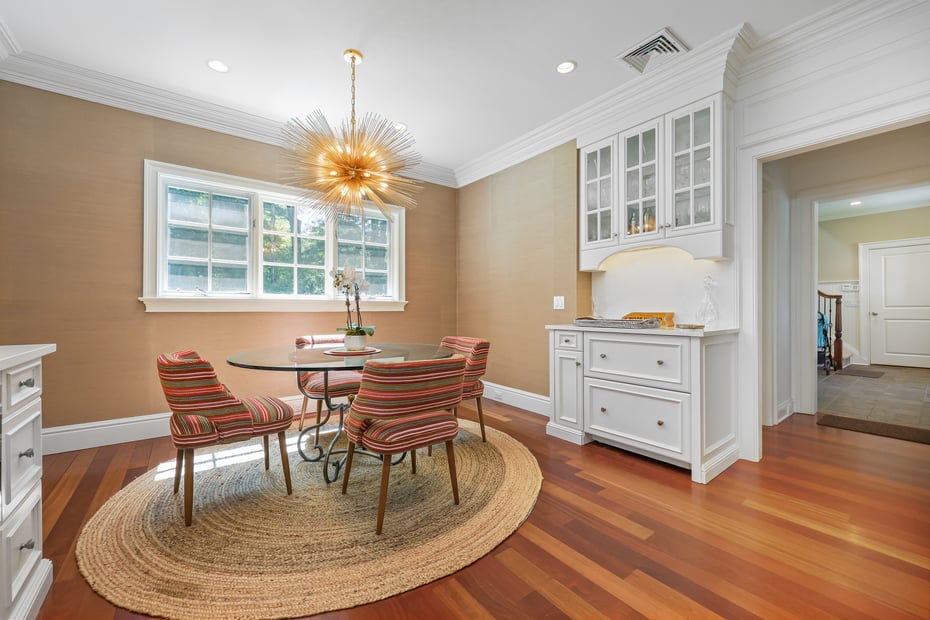 180 Bayberry Road Photo 9