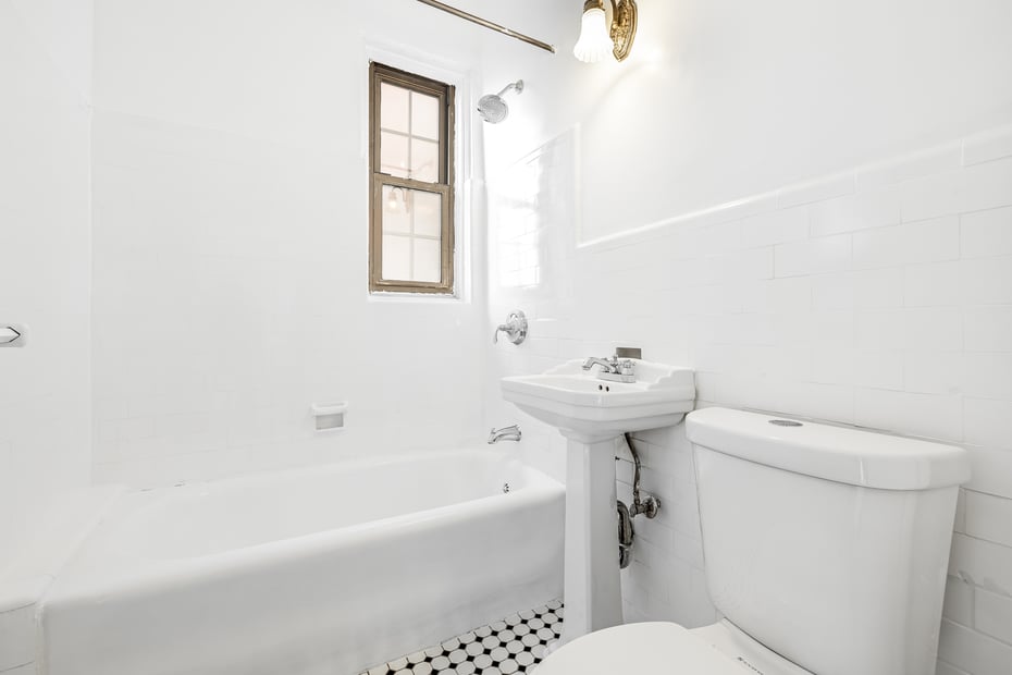 840 Bronx River Road  #4B Photo 14