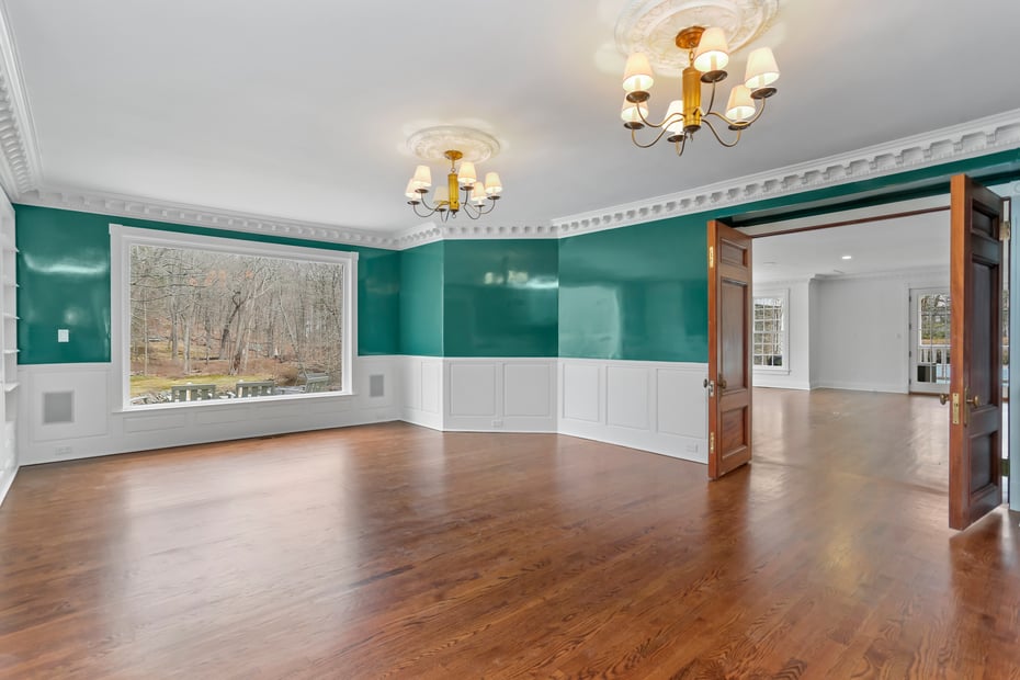 637 Valley Road Photo 11