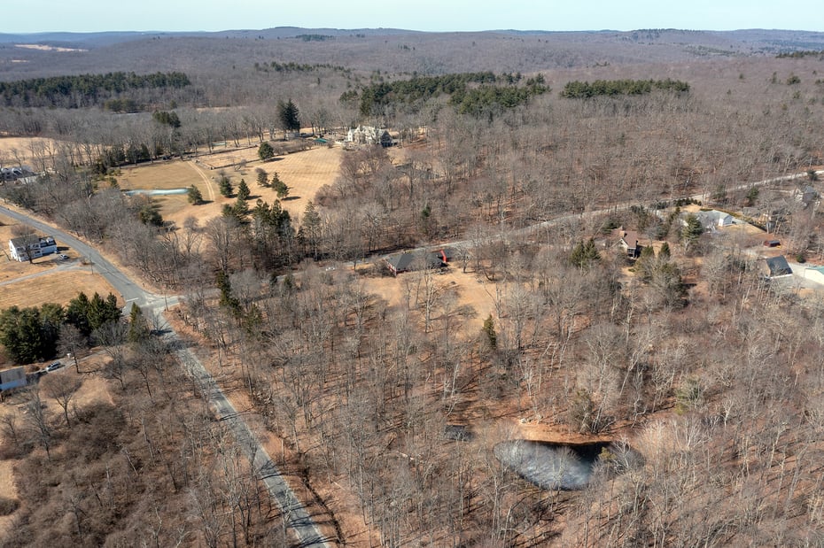 12 Old Forge Hollow Road Photo 36