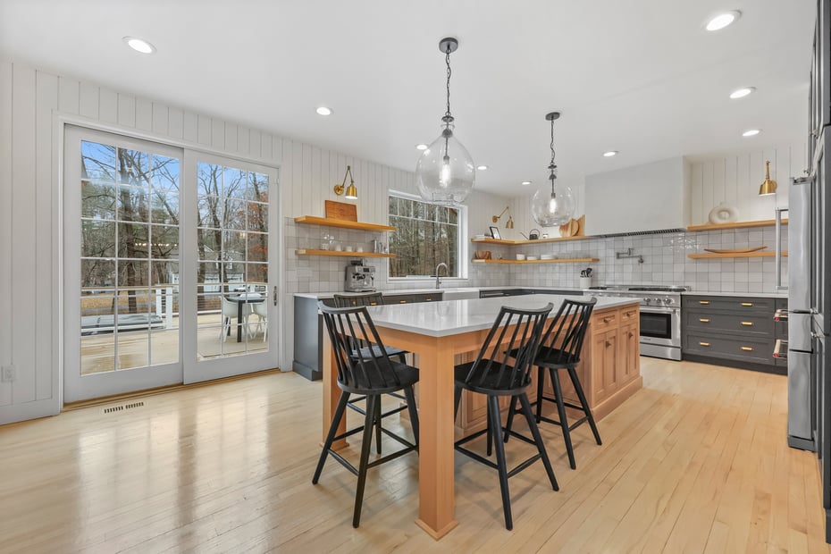 2 Saugatuck Ridge Road Photo 7