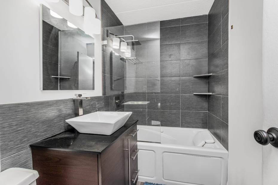 1085 Warburton Avenue  #723 Photo 8