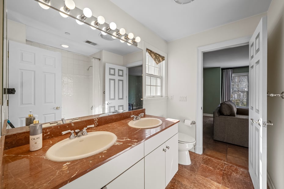 2 Camden Court Photo 35