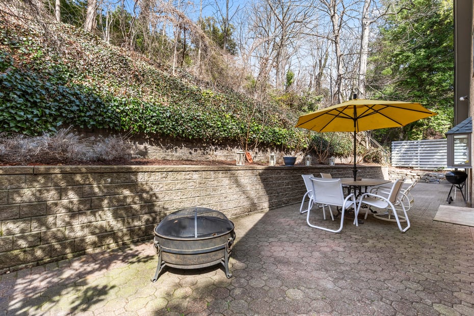 75 Edgemont Road Photo 22