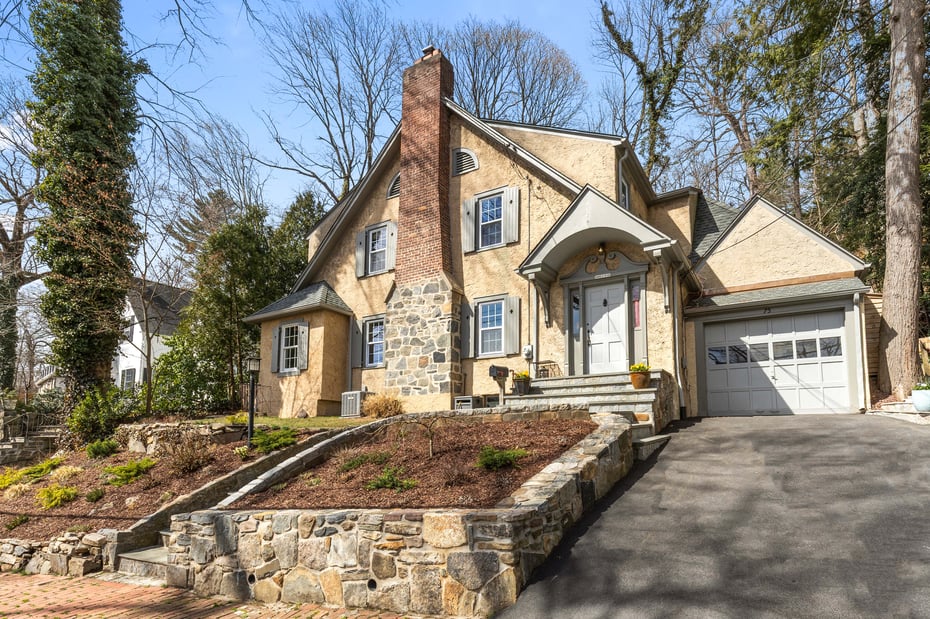 75 Edgemont Road Photo 24