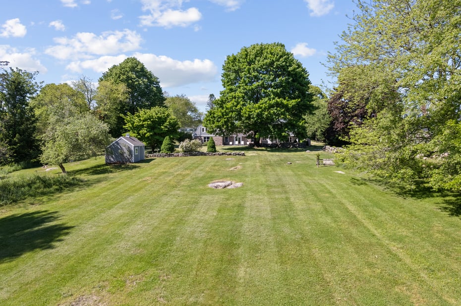 1335 Pequot Trail Photo 4