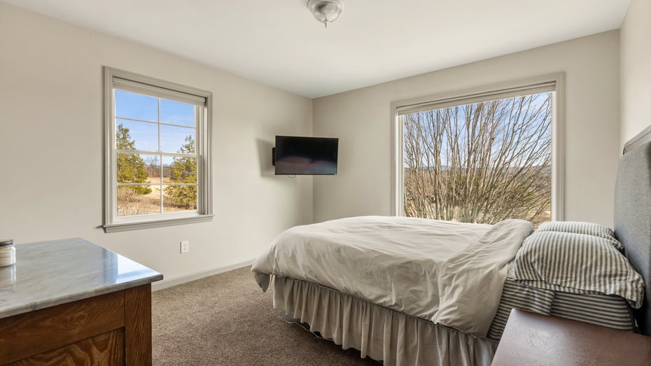 150 Sawchuck Road Photo 21