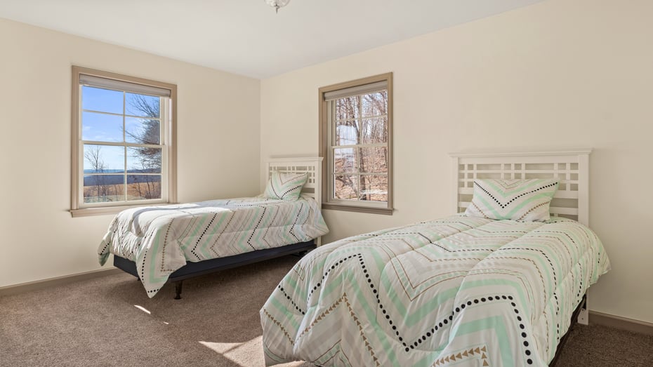 150 Sawchuck Road Photo 24