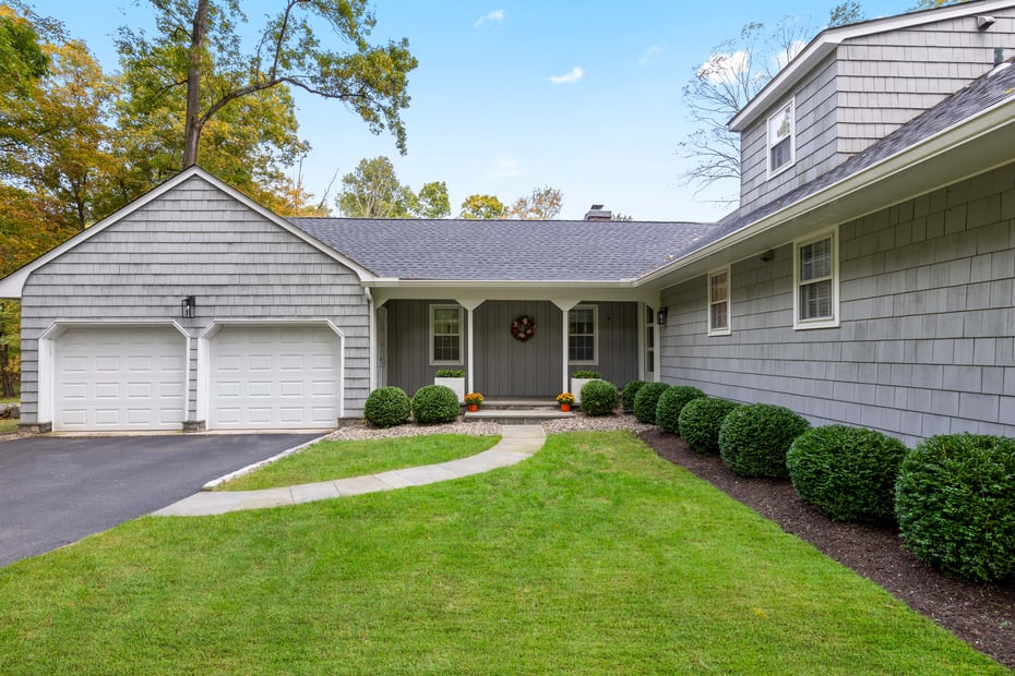 19 Brandon Drive Photo 1