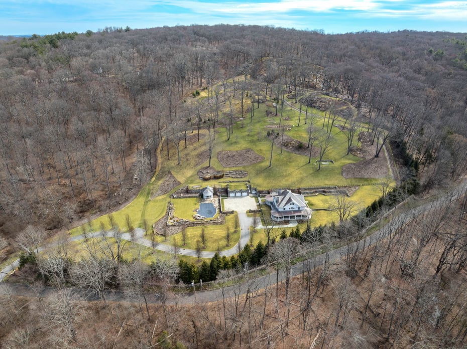 402 Sarles Street Photo 37