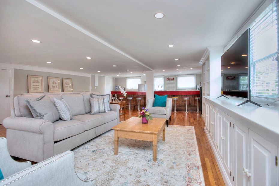 1007 Fairfield Beach Road Photo 11